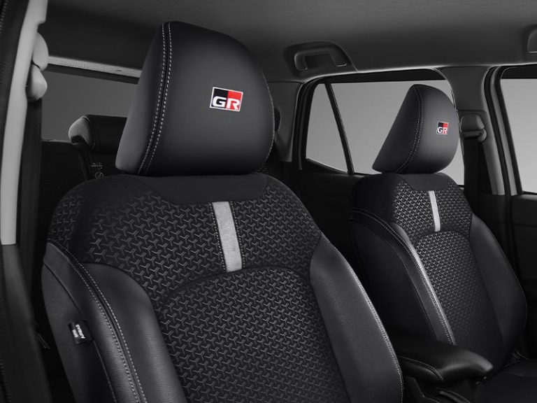 Fabric _ Leather Combi Seat with New GR Headrest (All 1.0T GR Sport type)